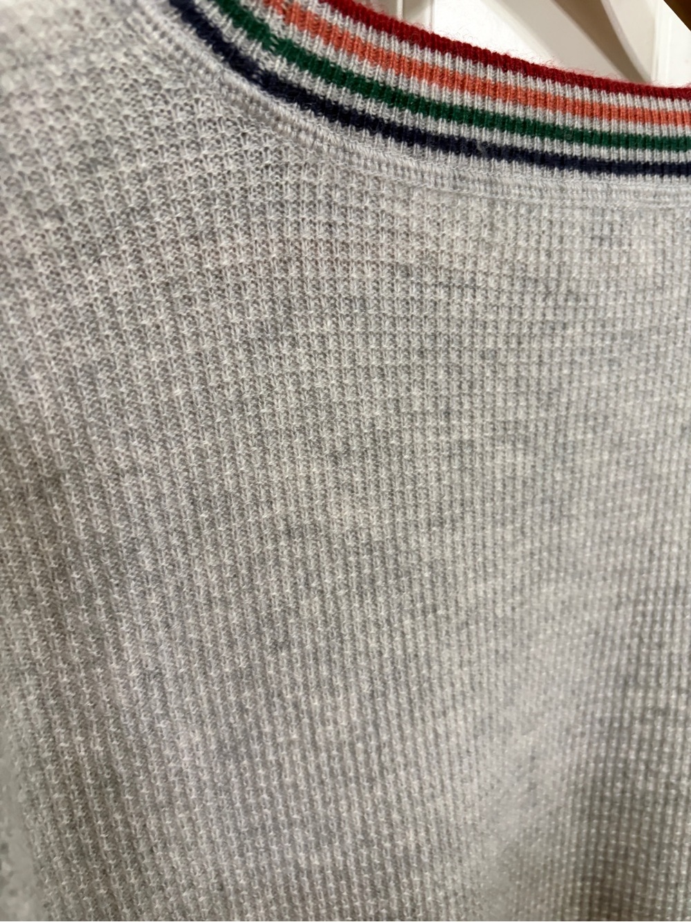 Like new Madewell size XS Light Gray waffle cashmere sweater with rainbow trim - Picture 9 of 10